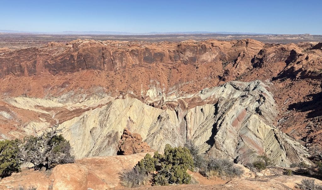 The creation of Upheaval Dome's circular depression sparks theories