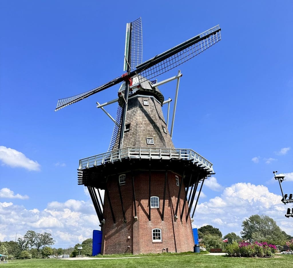 125-foot De Zwaan Windmill